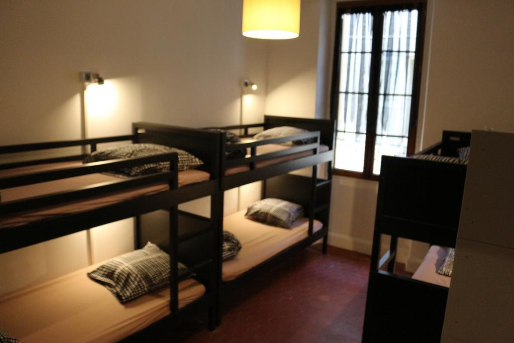 A Pousada Backpackers Antibes Quarto foto