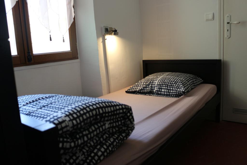 A Pousada Backpackers Antibes Quarto foto